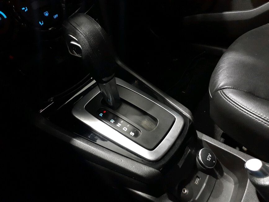 FIESTA 1.6 TITANIUM SEDAN 16V FLEX 4P POWERSHIFT