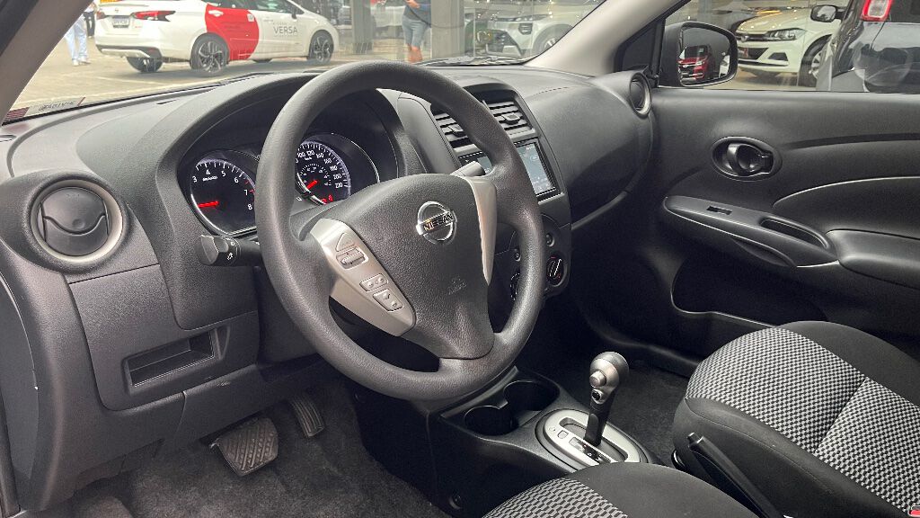 VERSA 1.6 16V FLEXSTART V-DRIVE SPECIAL EDITION XT