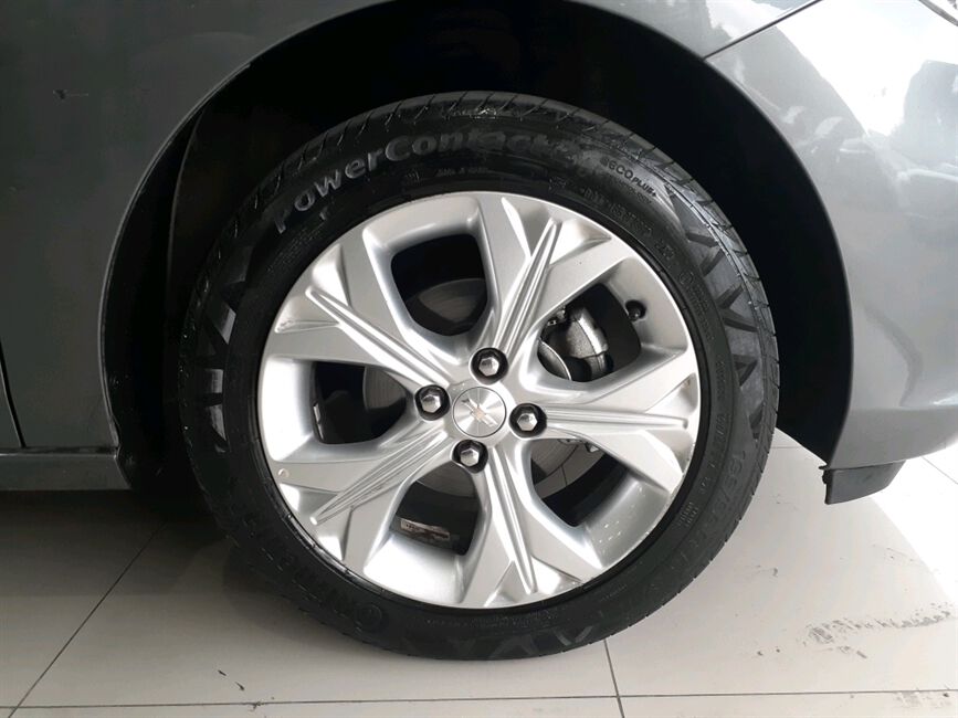 ONIX 1.0 TURBO FLEX PLUS LTZ AUTOMATICO