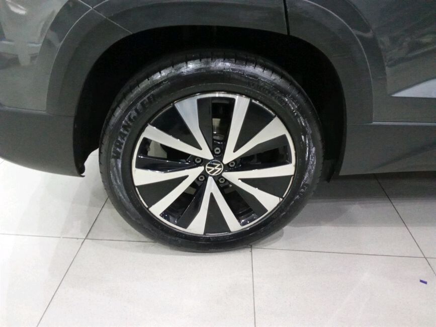 TAOS 1.4 250 TSI TOTAL FLEX HIGHLINE AUTOMÁTICO