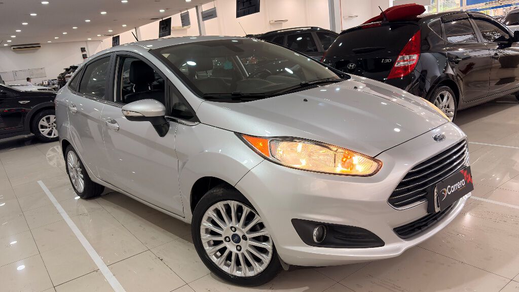 FIESTA 1.6 TITANIUM PLUS SEDAN 16V FLEX 4P POWERSH