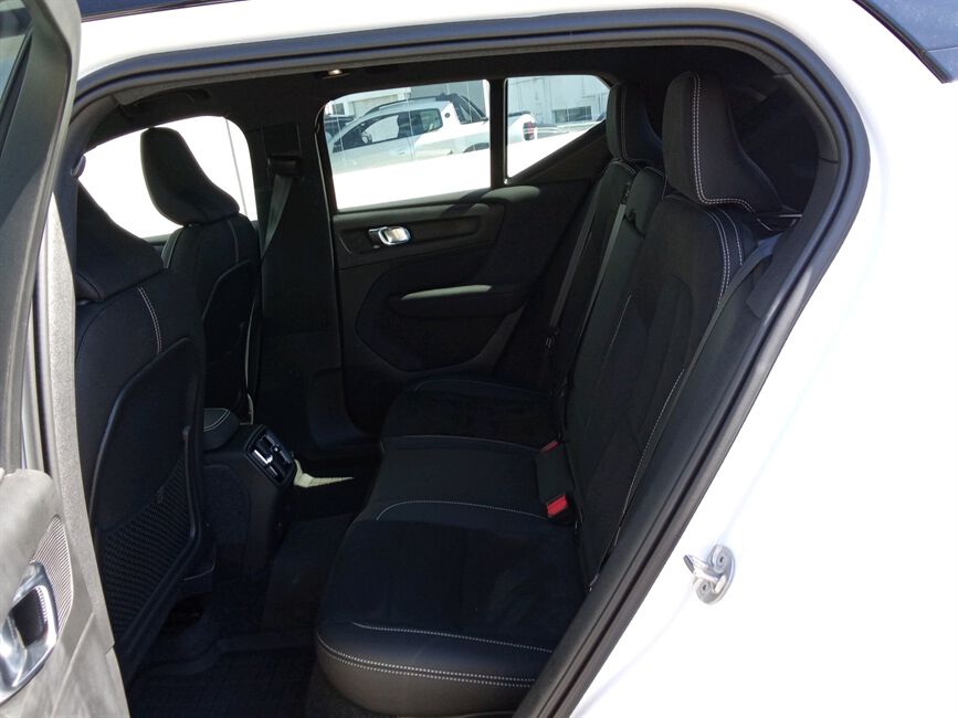 EX40 P8 RECHARGE TWIN ELECTRIC ULTRA BLACK EDITION