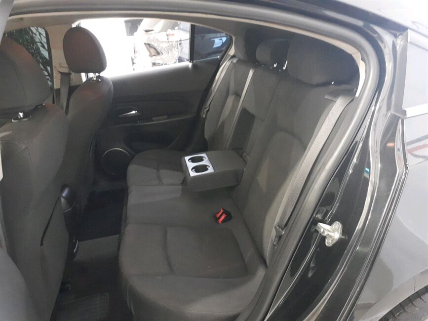 CRUZE 1.8 LT 16V FLEX 4P MANUAL