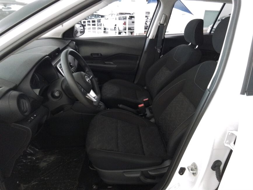 KICKS PLAY 1.6 16V FLEXSTART ACTIVE PLUS XTRONIC