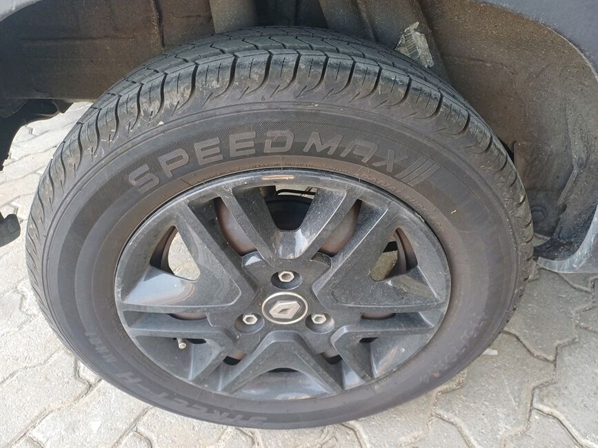 KWID 1.0 12V SCE FLEX OUTSIDER MANUAL