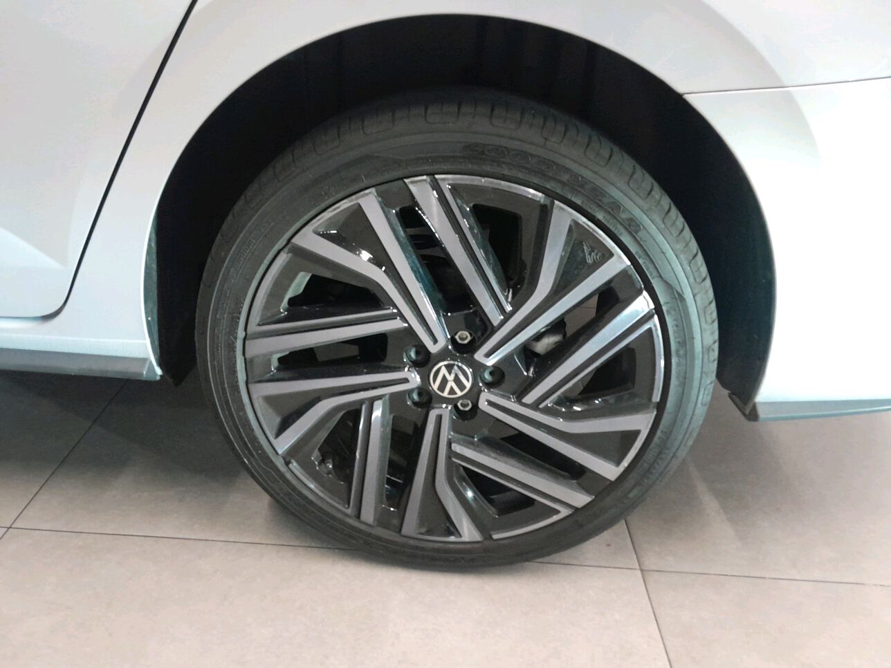 VIRTUS 1.4 250 TSI EXCLUSIVE AUTOMÁTICO