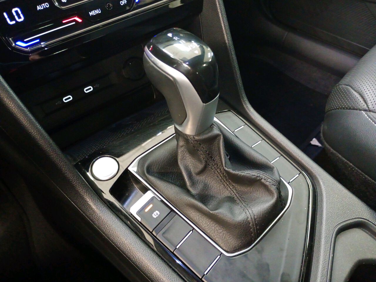 TAOS 1.4 250 TSI TOTAL FLEX HIGHLINE AUTOMÁTICO