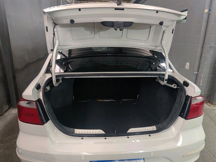VOYAGE 1.0 12V MPI TOTALFLEX 4P MANUAL