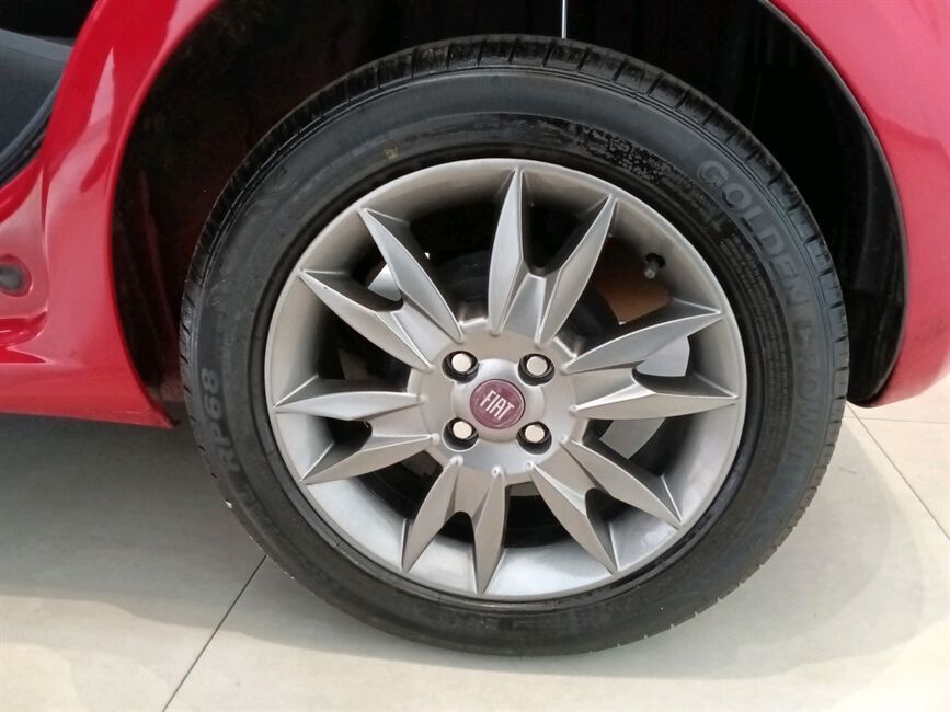 PUNTO 1.6 ESSENCE 16V FLEX 4P AUTOMATIZADO