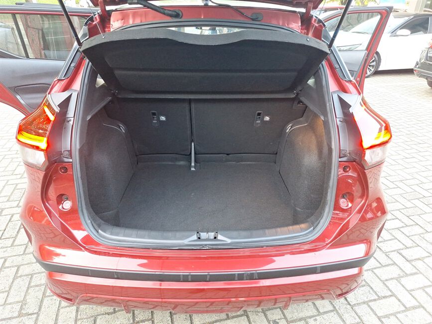 KICKS PLAY 1.6 16V FLEXSTART SENSE XTRONIC