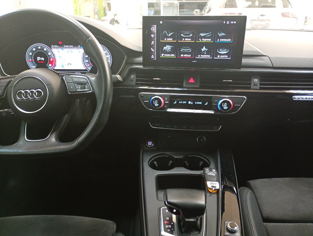 A4 2.0 TFSI GASOLINA PERFORMANCE BLACK S TRONIC