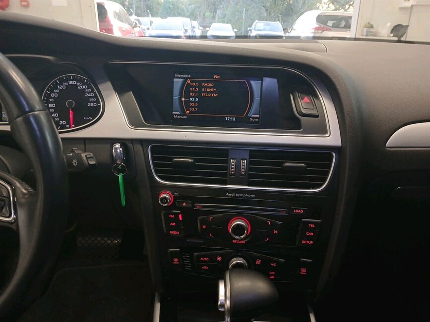 A4 1.8 TFSI ATTRACTION GASOLINA 4P MULTITRONIC