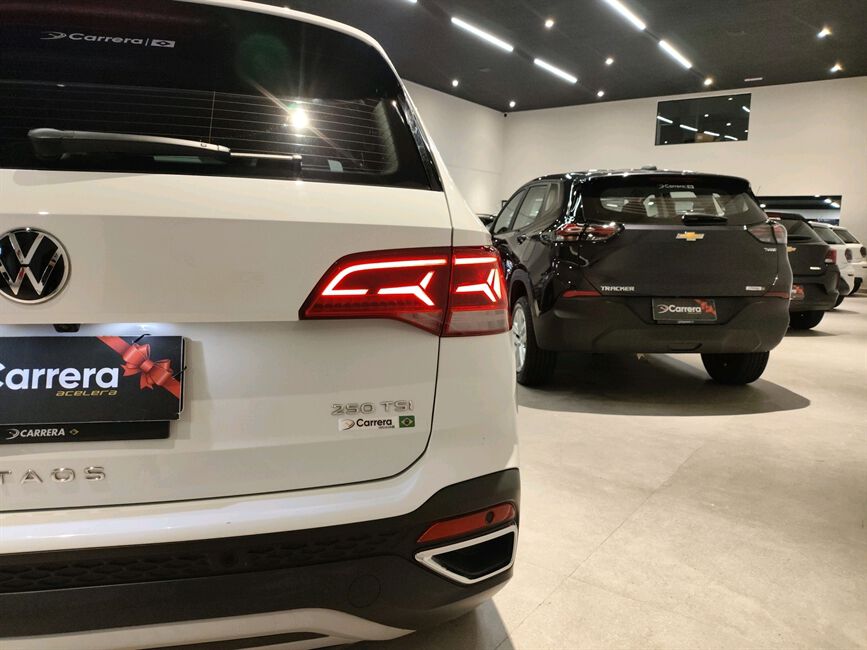 TAOS 1.4 250 TSI TOTAL FLEX HIGHLINE AUTOMÁTICO