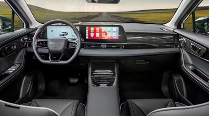 Painel digital integrado com duas telas de 12,3” com Head-up display