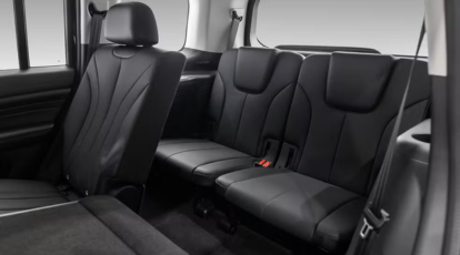 Espaço para 7 ocupantes com muito conforto