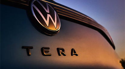 Dimensões: 4,15 m de comprimento, 1,78 m de largura, 2,57 m de entre-eixos