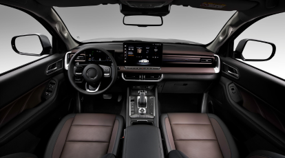 Interior premium com conforto de SUV