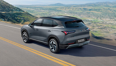 201Cv Potência do motor 100% elétrico, com respostas rápidas e condução silenciosa.