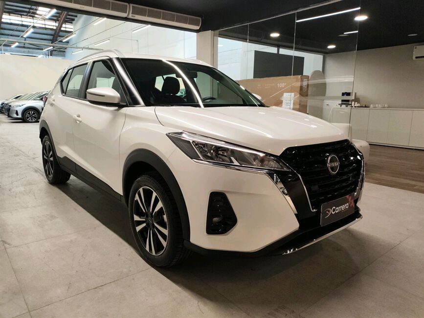 KICKS PLAY 1.6 16V FLEXSTART SENSE XTRONIC