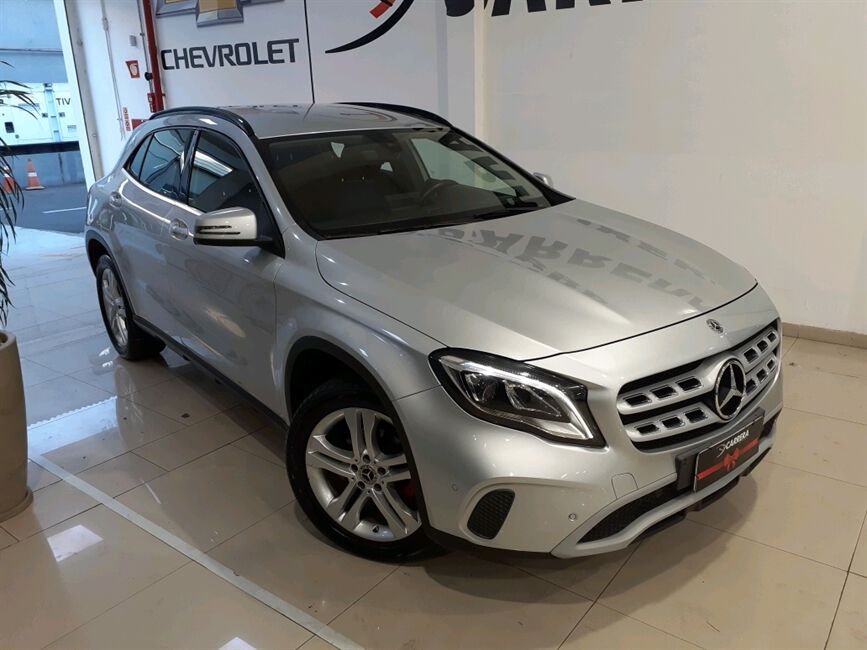 GLA 200 1.6 CGI FLEX STYLE 7G-DCT
