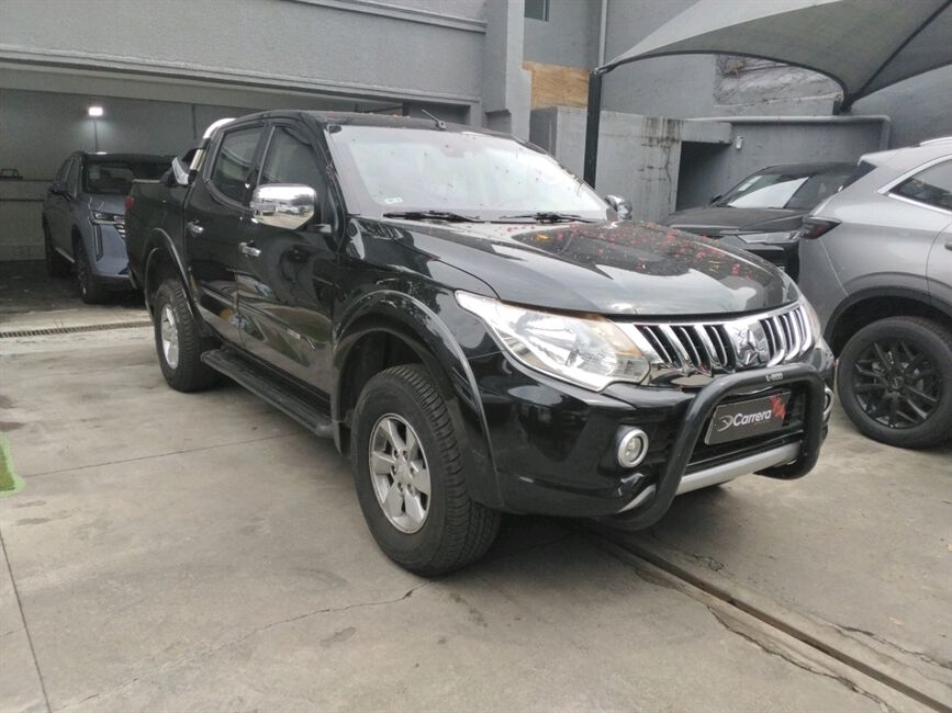 L200 TRITON 2.4 16V TURBO DIESEL SPORT HPE CD 4P 4