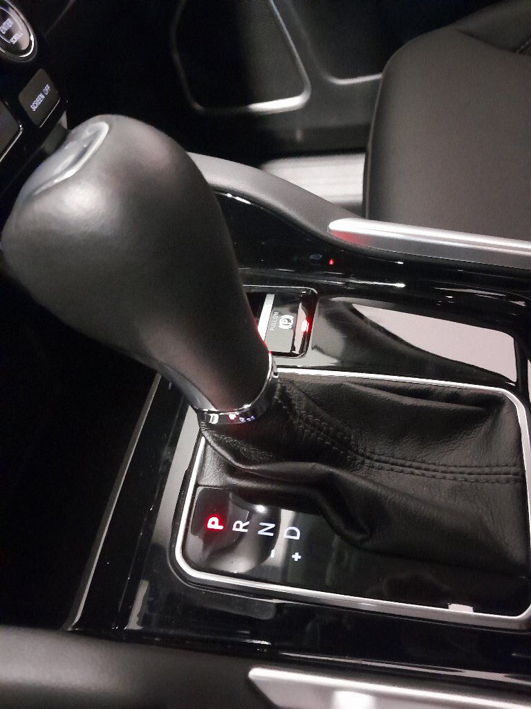 COMMANDER 1.3 T270 TURBO FLEX LONGITUDE AT6