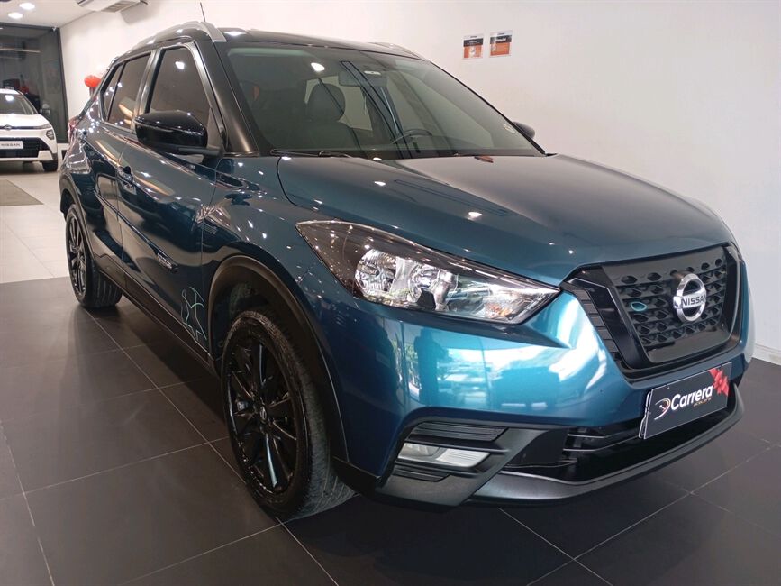 KICKS 1.6 16V FLEXSTART UEFA CHAMPIONS LEAGUE 4P X