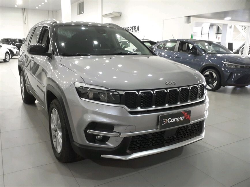 COMMANDER 1.3 T270 TURBO FLEX OVERLAND AT6