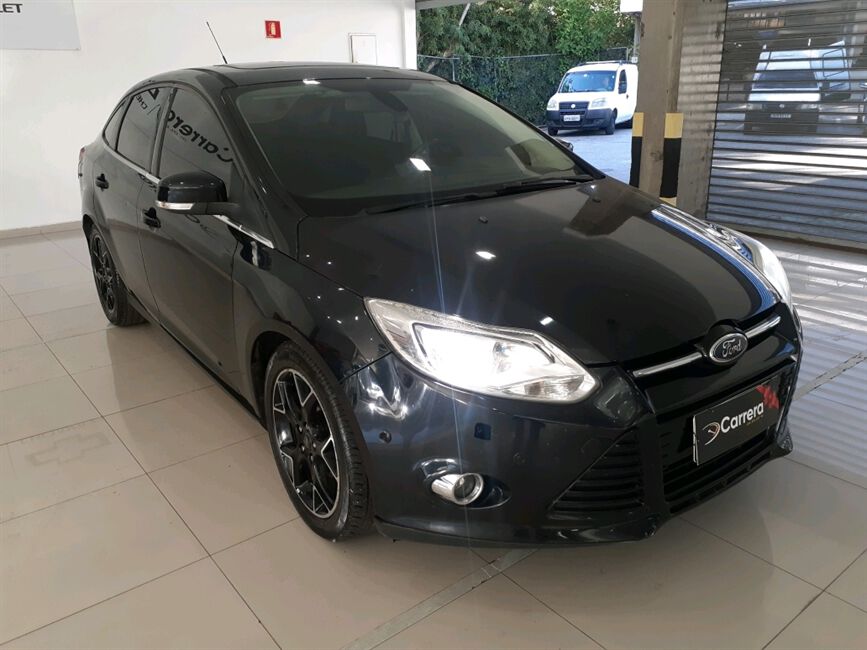 FOCUS 2.0 TITANIUM SEDAN 16V FLEX 4P POWERSHIFT