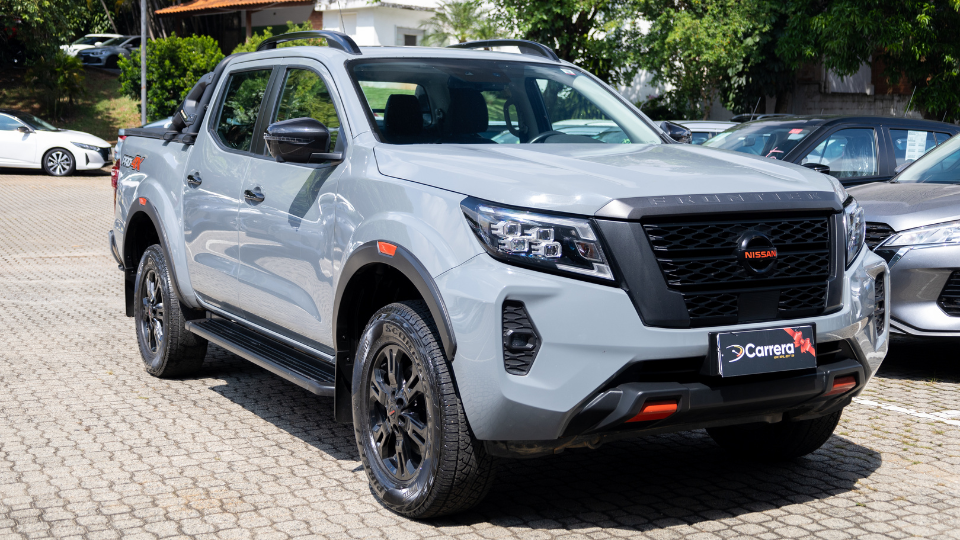 NISSAN FRONTIER PRO4X 2026 - ECON