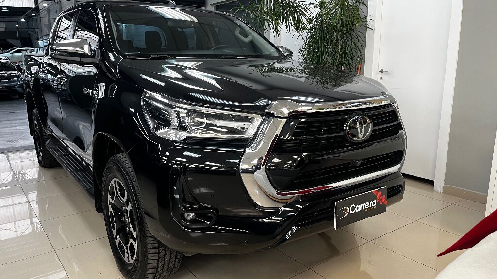 HILUX 2.8 D-4D TURBO DIESEL CD SRX 4X4 AUTOMÁTICO