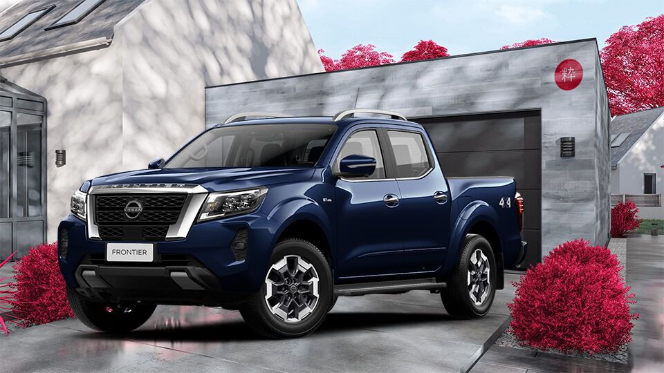 NISSAN FRONTIER PLATINUM