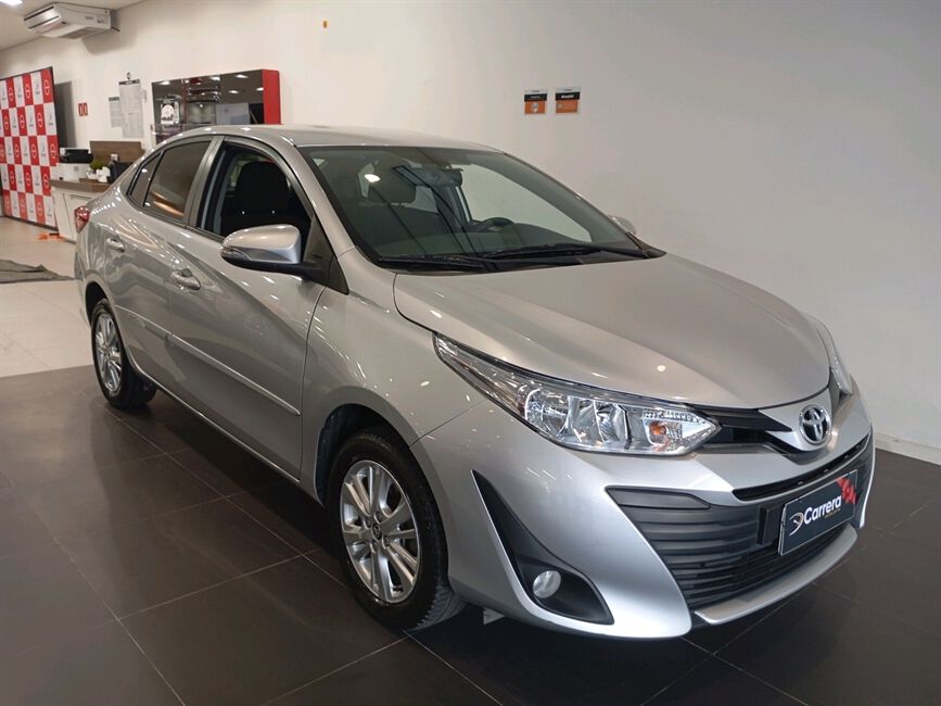 YARIS 1.5 16V FLEX SEDAN XL PLUS TECH MULTIDRIVE