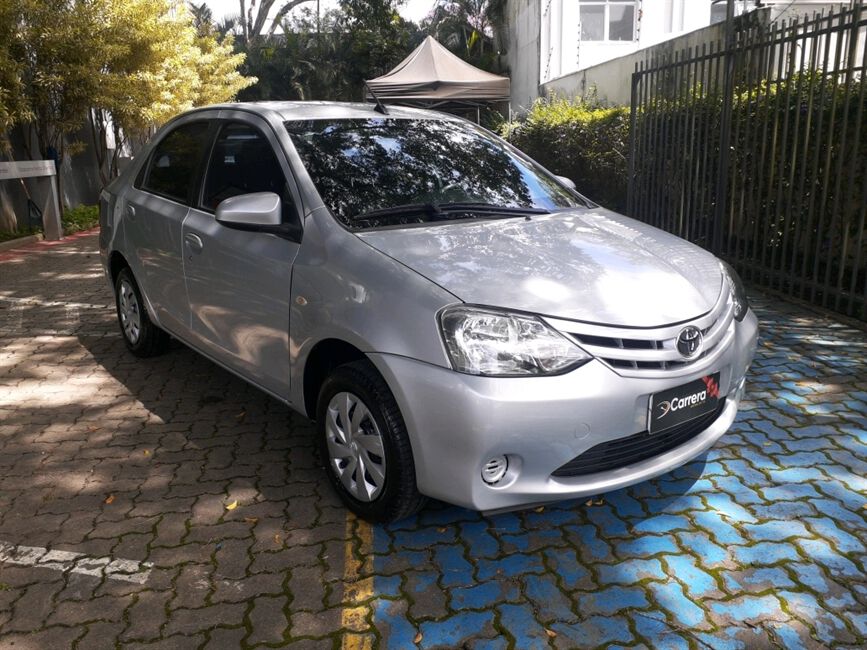 ETIOS 1.5 XS SEDAN 16V FLEX 4P AUTOMATICO