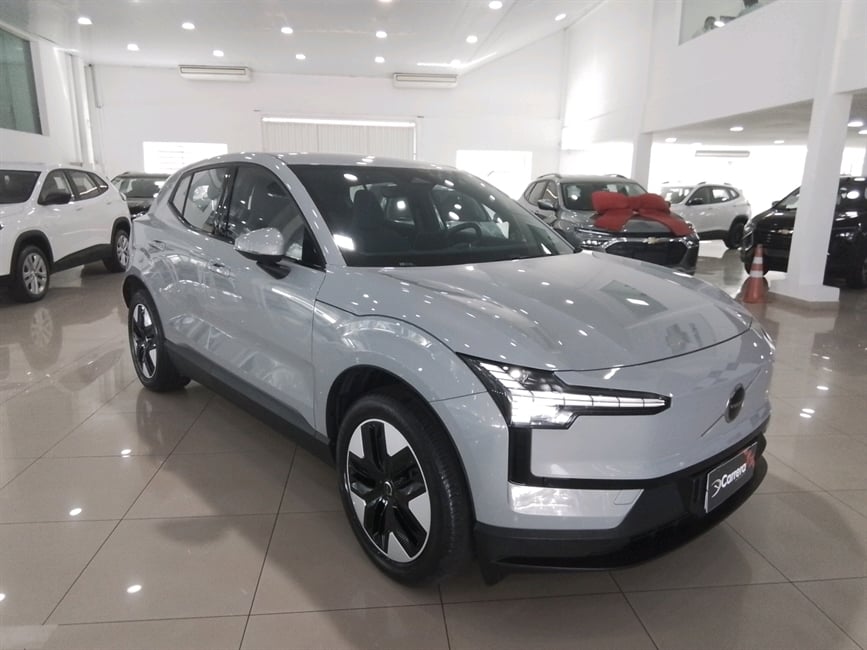 EX30 E40 CORE (ELÉTRICO)