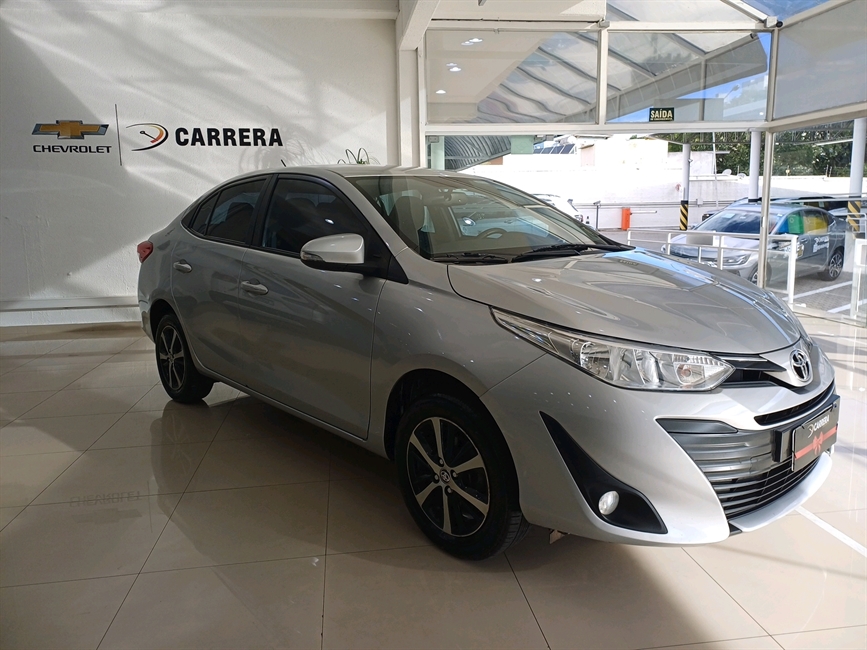 YARIS 1.5 16V FLEX SEDAN XS CONNECT MULTIDRIVE