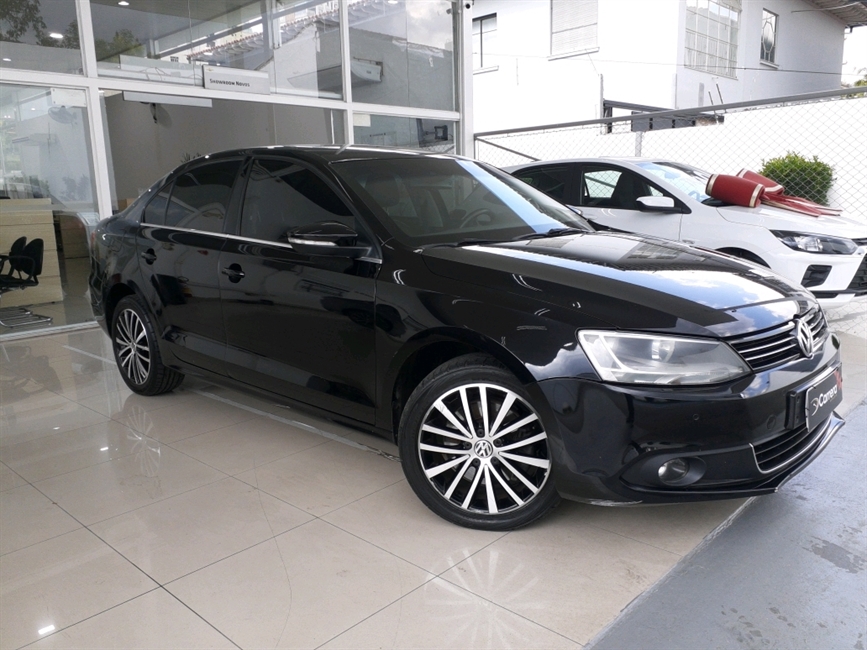 JETTA 2.0 TSI HIGHLINE 211CV GASOLINA 4P TIPTRONIC