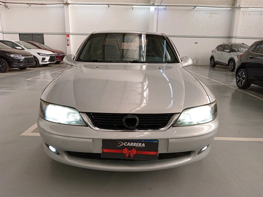 VECTRA 2.2 MPFI GL MILENIUM 8V GASOLINA 4P MANUAL