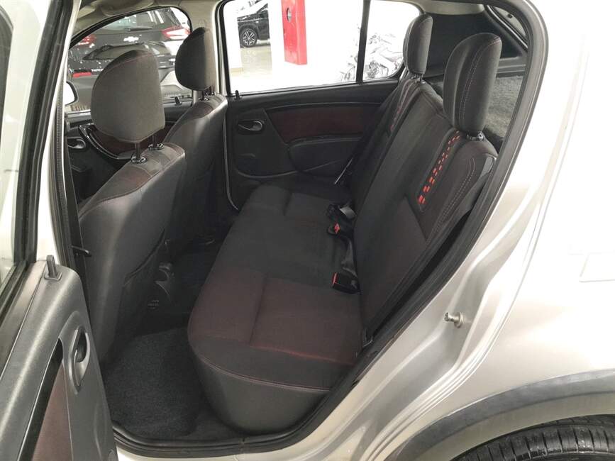 SANDERO 1.6 STEPWAY 16V FLEX 4P AUTOMATICO