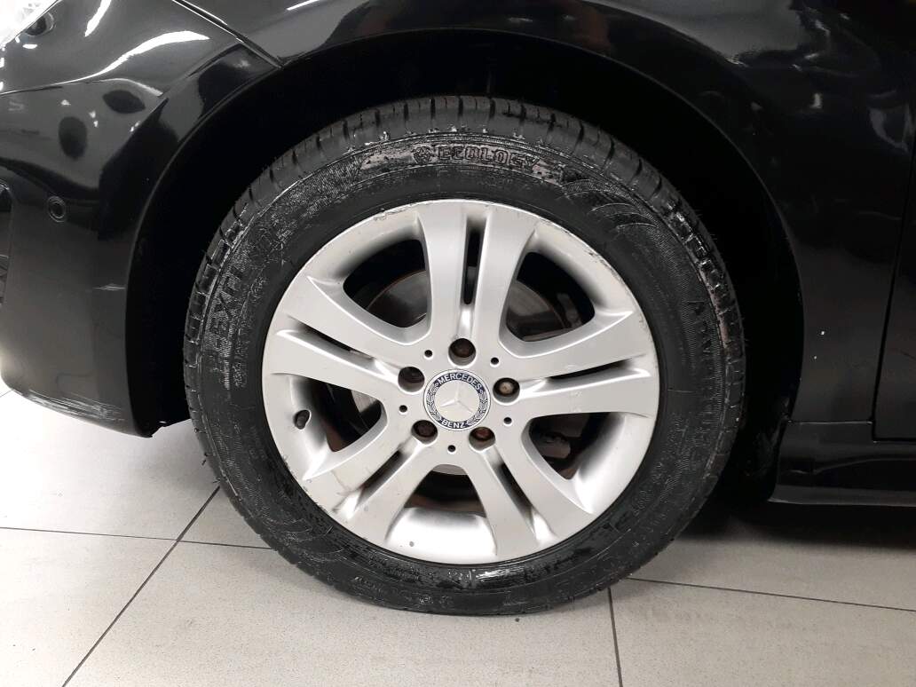 B 180 1.7 FAMILY 8V GASOLINA 4P AUTOMATICO