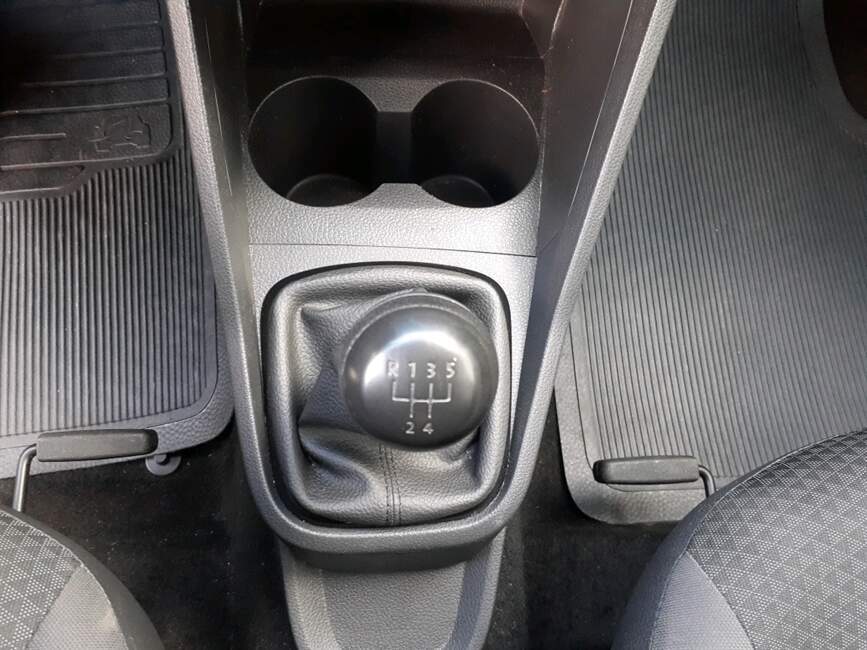 VOYAGE 1.0 12V MPI TOTALFLEX 4P MANUAL