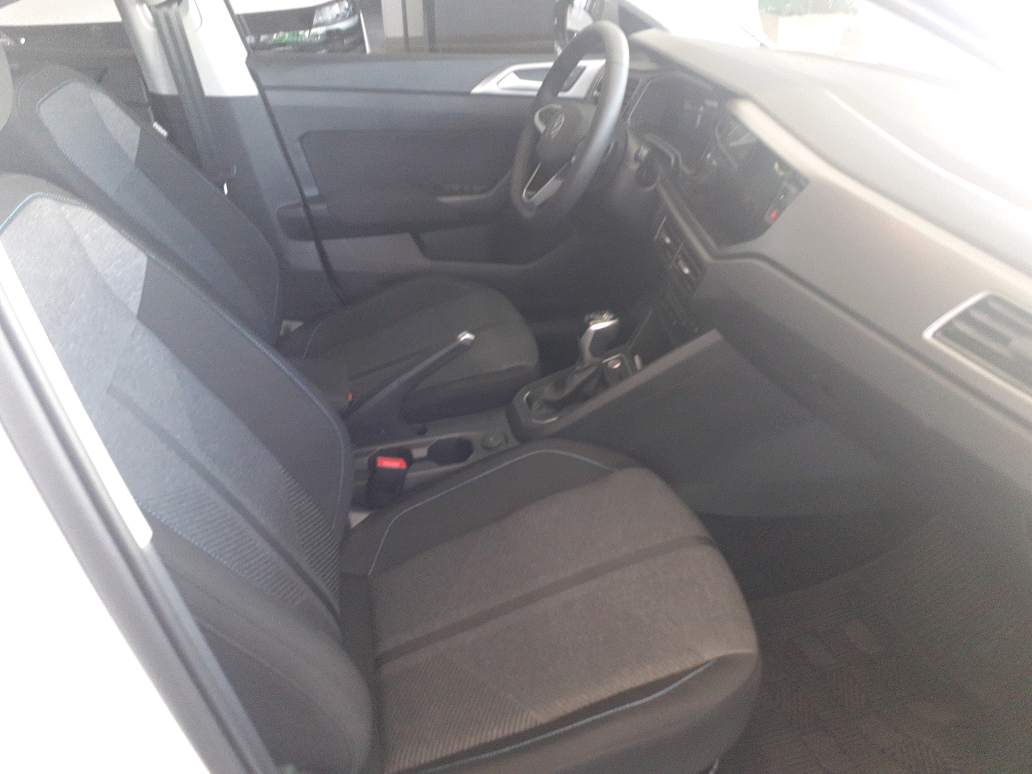 NIVUS 1.0 200 TSI TOTAL FLEX COMFORTLINE AUTOMÁTIC