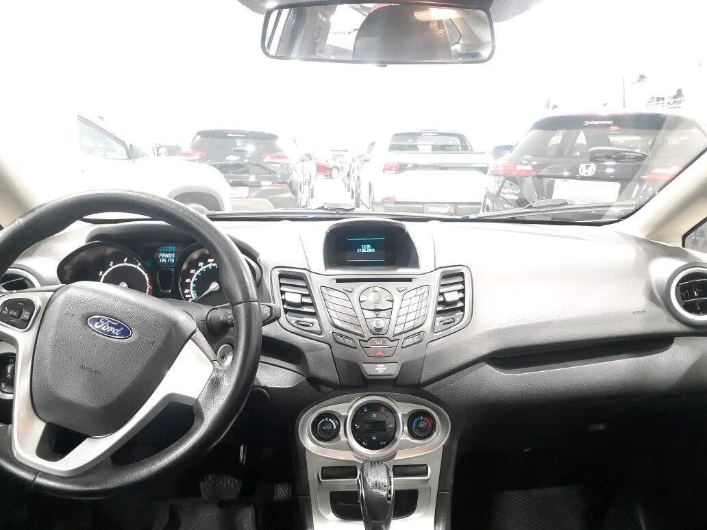FIESTA 1.6 SE SEDAN 16V FLEX 4P POWERSHIFT