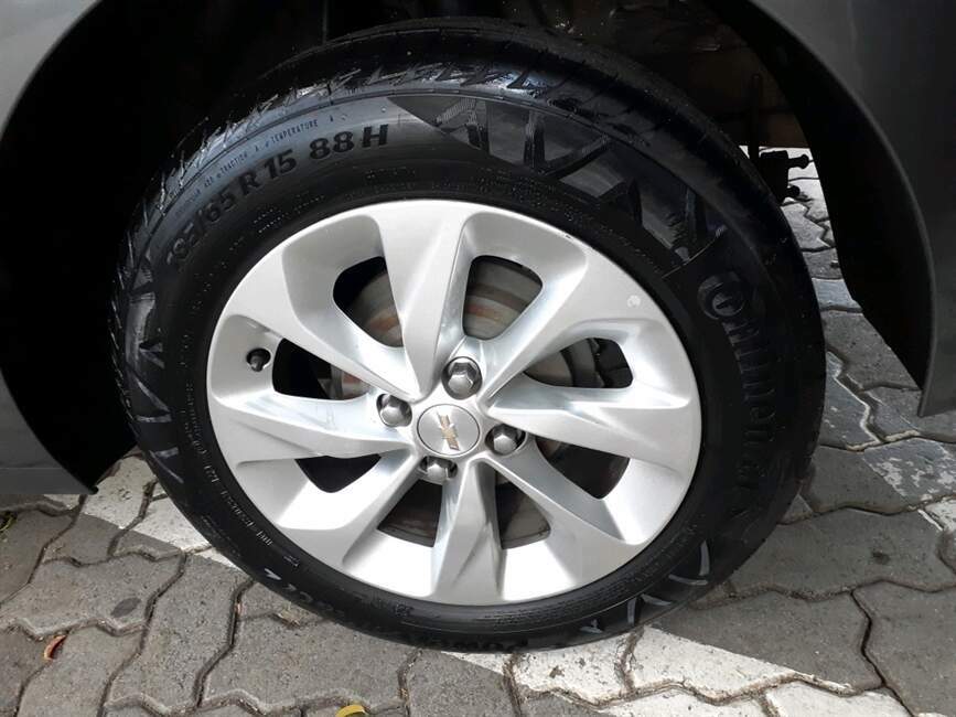 ONIX 1.0 TURBO FLEX PLUS LTZ AUTOMATICO