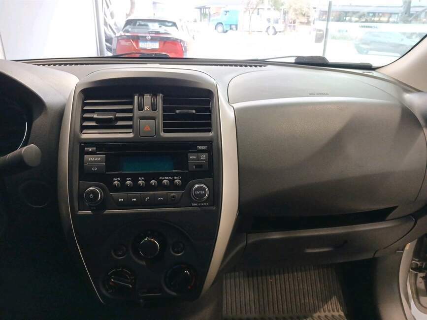 VERSA 1.6 16V FLEX SL 4P MANUAL