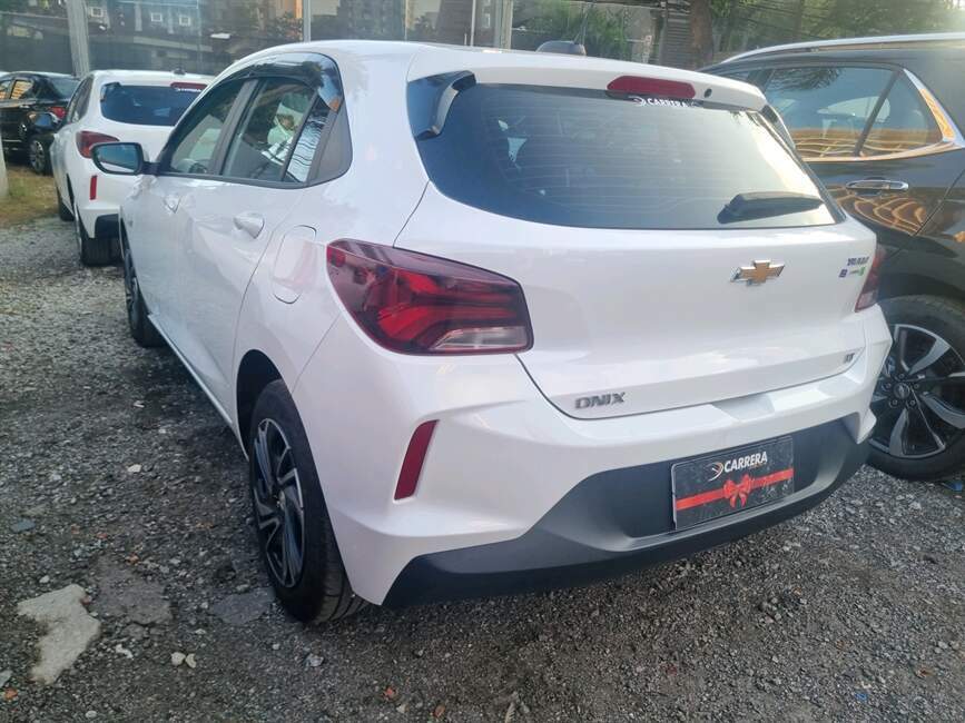 ONIX 1.0 TURBO FLEX LT AUTOMÁTICO