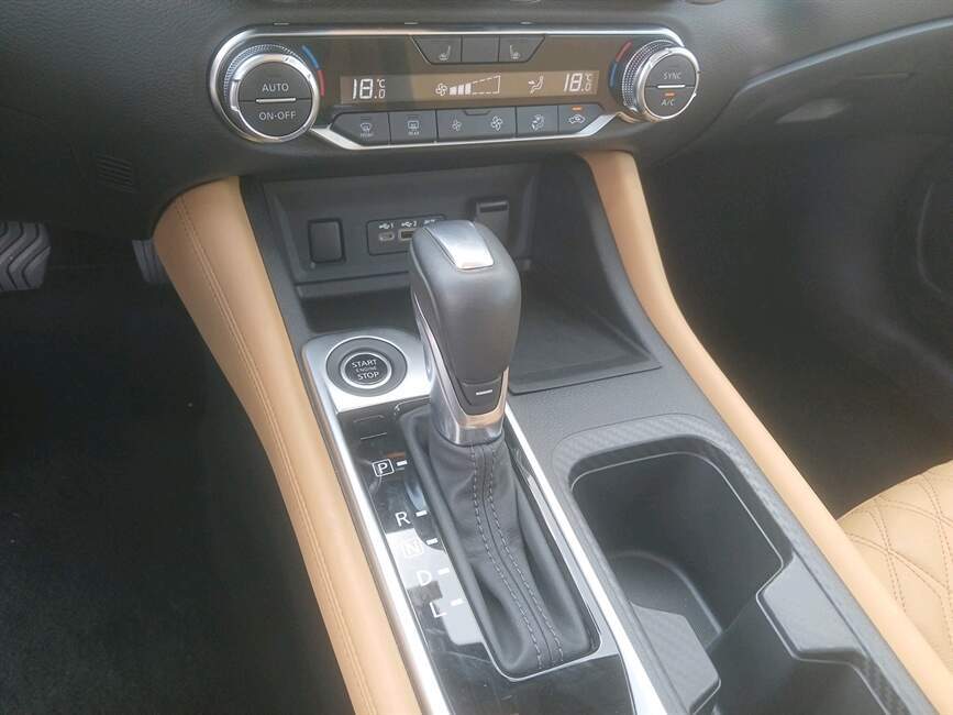 SENTRA 2.0 EXCLUSIVE CVT INT.PREMIUM