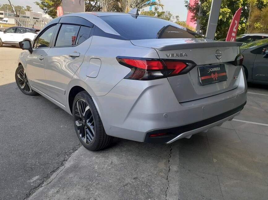 VERSA 1.6 16V FLEX EXCLUSIVE XTRONIC