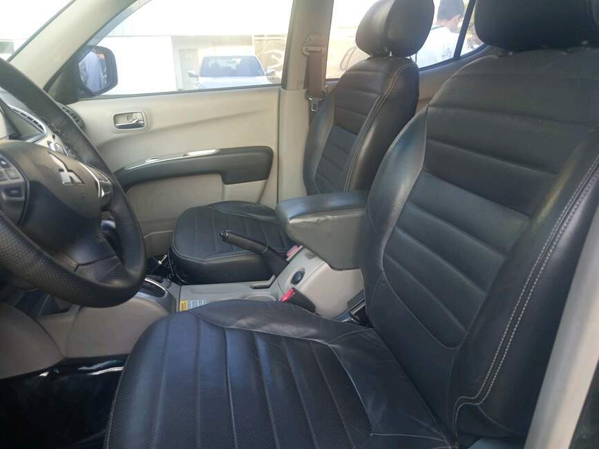 L200 TRITON 3.5 HPE 4X4 CD V6 24V FLEX 4P AUTOMATI