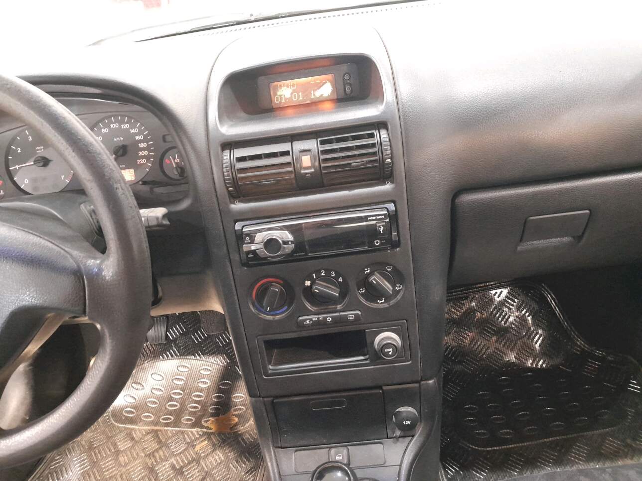ASTRA 1.8 MPFI MILLENIUM II SEDAN 8V GASOLINA 4P M